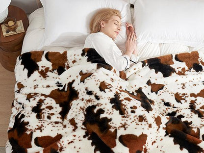 Cozy Bliss Luxury Faux Fur Throw Blanket 400GSM Deer Print, Non Shedding Double Sided Sherpa Blankets Super Soft Fluffy Thick Warm Throws Home Decor for Couch Bed Sofa Women, Plush Warm Microfiber Cheetah Blanket for Couch, Bed,Season Comfort, Sofa